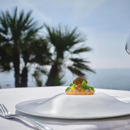 Hotel La Mauresque 5*