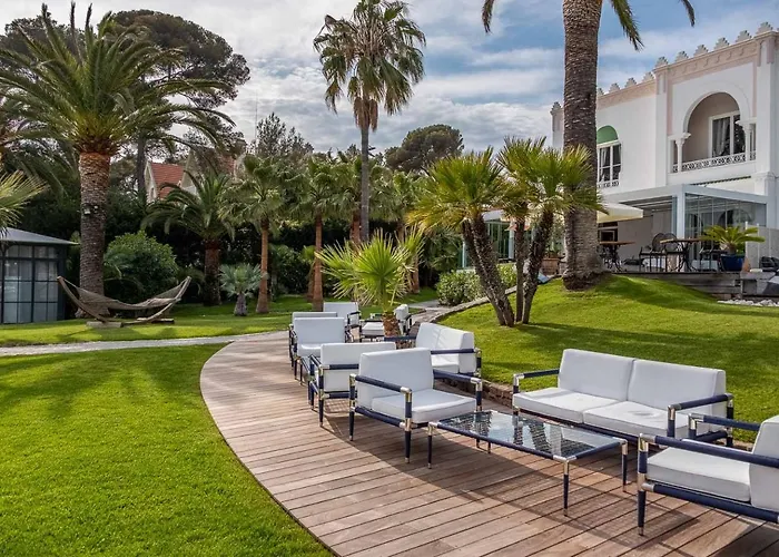 Отель La Mauresque Сен-Рафаэль