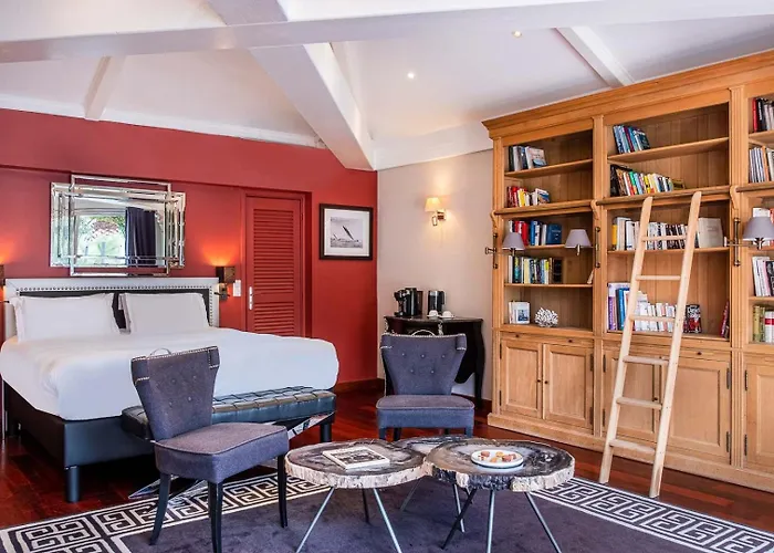 Отель La Mauresque