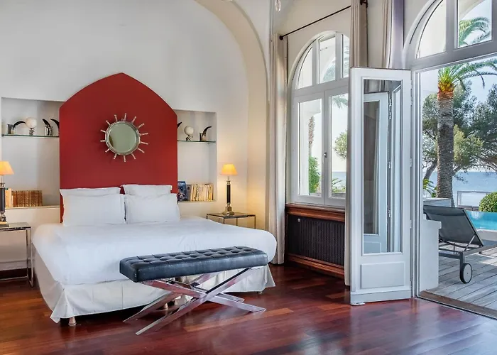 Отель La Mauresque