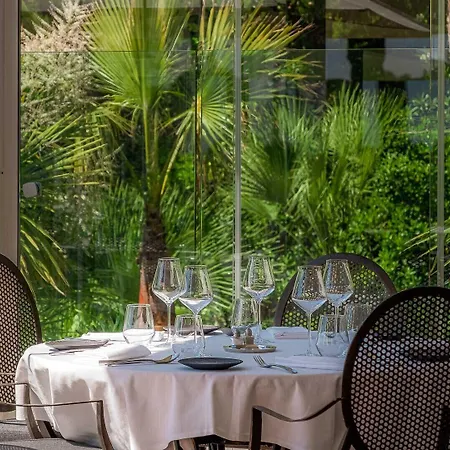 Hotel La Mauresque 5*