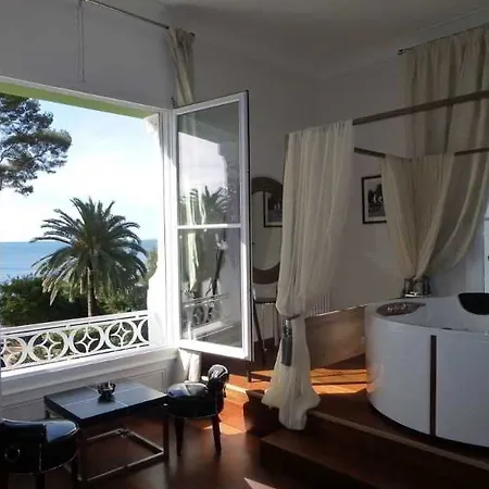La Mauresque 5* Сен-Рафаэль