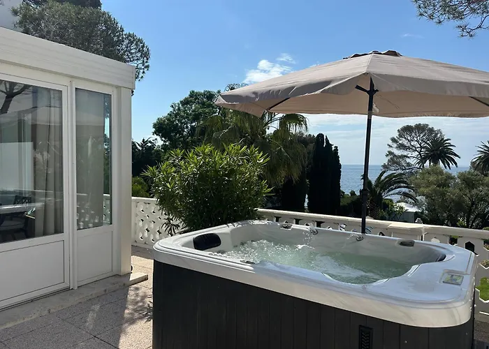 Hotel La Mauresque Saint-Raphael (Var)